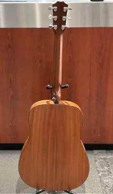Taylor 310 Acoustic 2